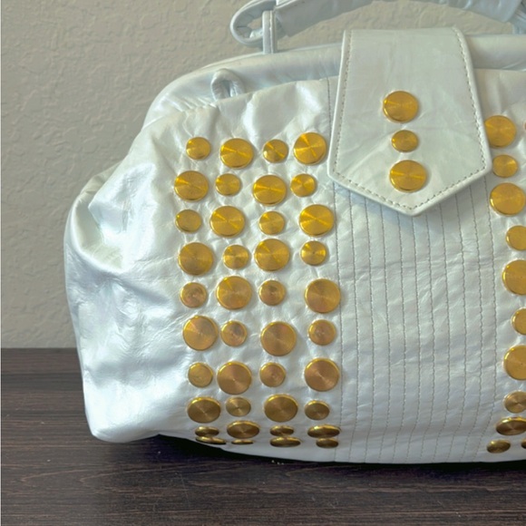 Stylish White and Gold Women's Bag - Picture 2 of 8